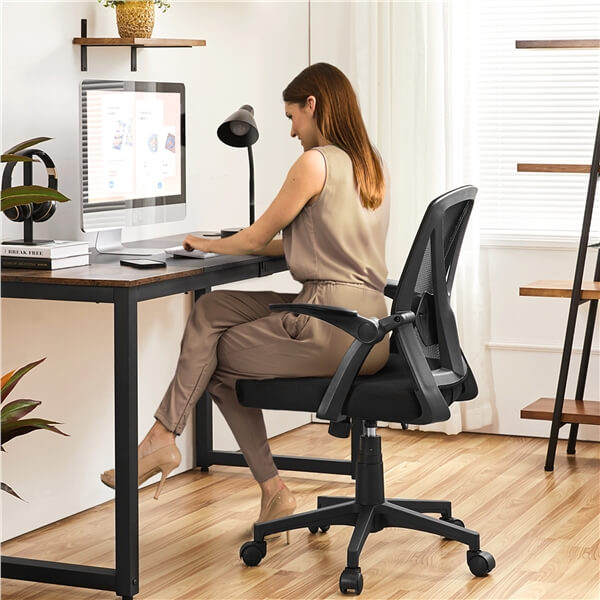 Yaheetech Computer Mesh Chair with Flip-up Arms Adjustable Height